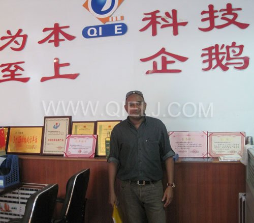 2011年7月25日，外國友人參觀考察我公司！明經(jīng)理等接待并陪同參觀！(圖1)